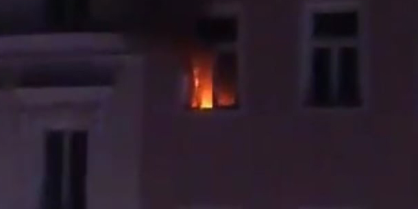 Flammen schlugen aus dem Fenster: Wohnungbrand in Wien-Hernals