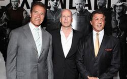 Arnie: Kino-Comeback mit Bruce Willis