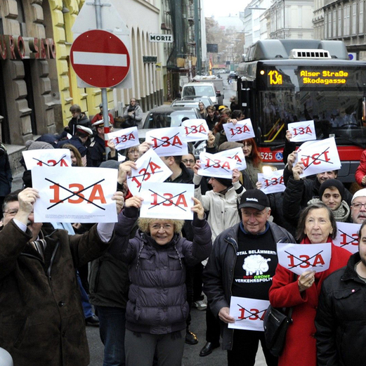 Proteste gegen 13A