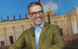 FPÖ startet als Umfragen-Spitzenreiter ins Wahljahr 2024