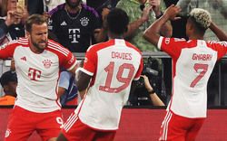 4:3 – Bayern gewinnen Torfestival gegen Manchester United