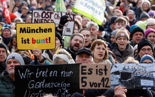 Demo gegen Rechts in München musste abgebrochen werden