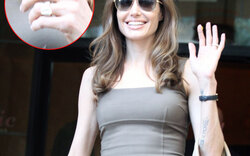 Angelina Jolie zeigt ihren Verlobungsring 