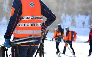 Deutscher Skitourengeher stürzt in Tirol 340 Meter in den Tod