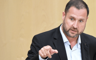 Nach Anhebung um 8Prozent: FPÖ denkt an Volksbegehren gegen ORF-Gebühr