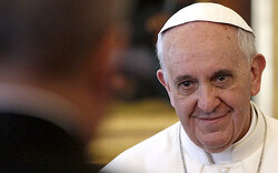 Vatikan: Papst beklagt "Schwulen-Lobby"