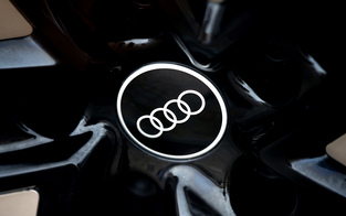Audi lehnt Kompromiss im Gendersprache-Prozess ab