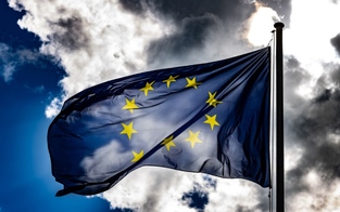 Karas rechnet mit EU-Beitrittskandidatenstatus vor Sommer