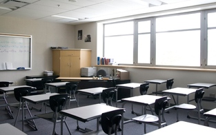 Lehrermangel: Erste Schulen stillgelegt