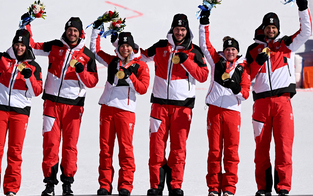 Team-GOLD! Ski-Stars mit perfektem Abschluss