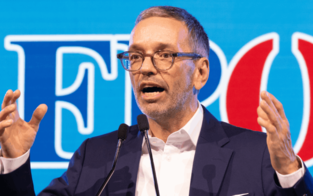 FPÖ-Chef Kickl will Kirchenbeitrag aussetzen