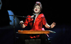 Cyndi Lauper räumt bei Tony-Awards ab