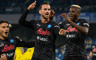 Napoli erobert Liga-Spitze zurück