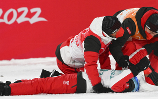 Skispringen: Gold für Österreich im Teambewerb