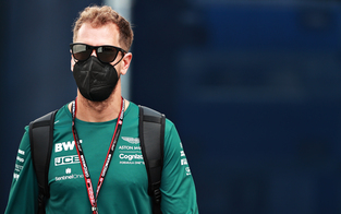 Aston Martin erlaubt sich Spaß mit Vettel
