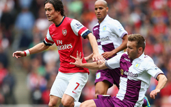 Aston Villa dreht Match gegen Arsenal