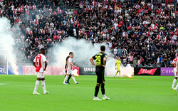 Ajax gegen Feyenoord: Abbruch wegen Pyro-Chaoten