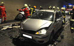 A9: Frau stirbt bei Horror-Crash in Tunnel 