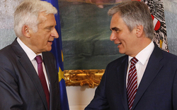 Buzek wirbt für Griechen-Millionen