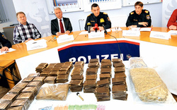 Polizei sprengt Drogen-Szene