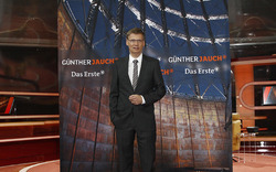 Günther Jauch talkt unter gläserner Kuppel