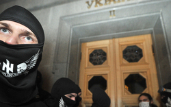 Kiew: Radikale Gruppe setzt Proteste fort
