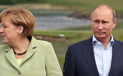 Putin und Merkel raufen sich zusammen