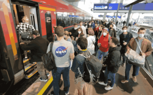 Züge voll wie nie: Das tun die ÖBB jetzt gegen Reise-Chaos