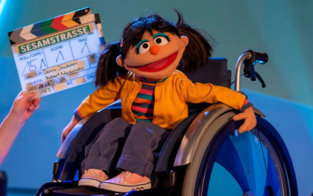 Mehr Inklusivität: ''Sesamstraße'' bekommt Bewohnerin mit Rollstuhl