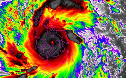 Taifun "Haiyan" fegt über die Philippinen